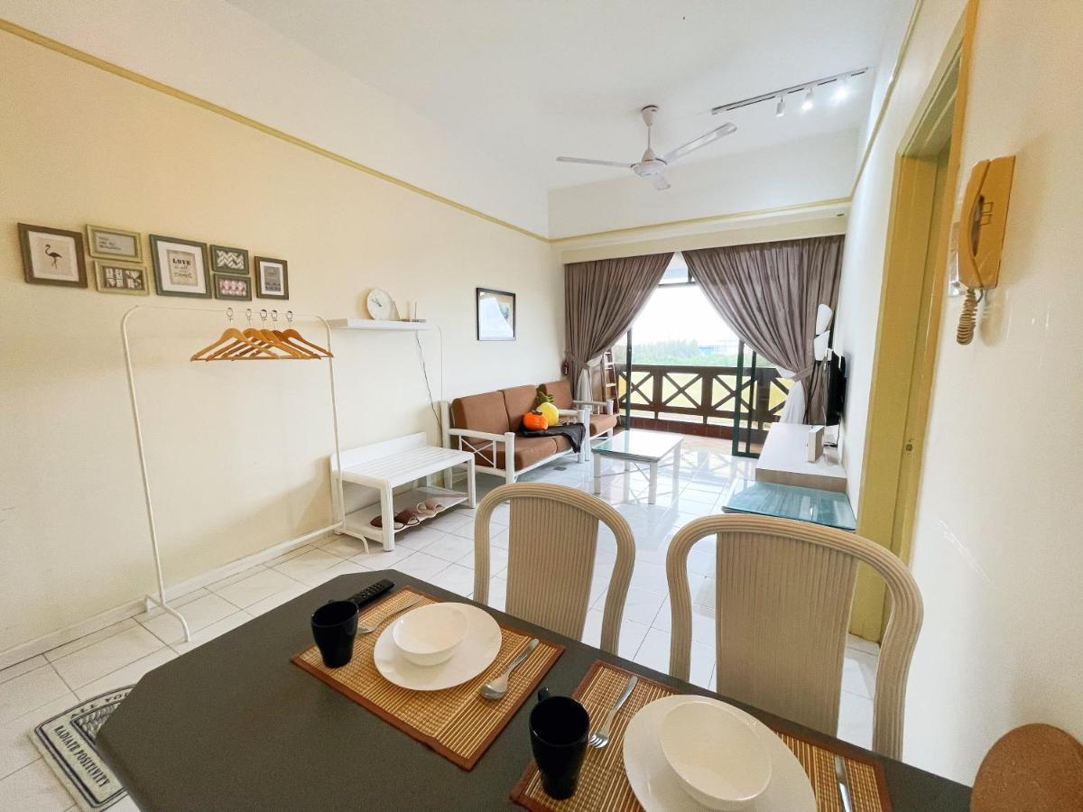 Melaka City View Homestay: Balcony Apartment near Jonker Street Malacca Exterior photo