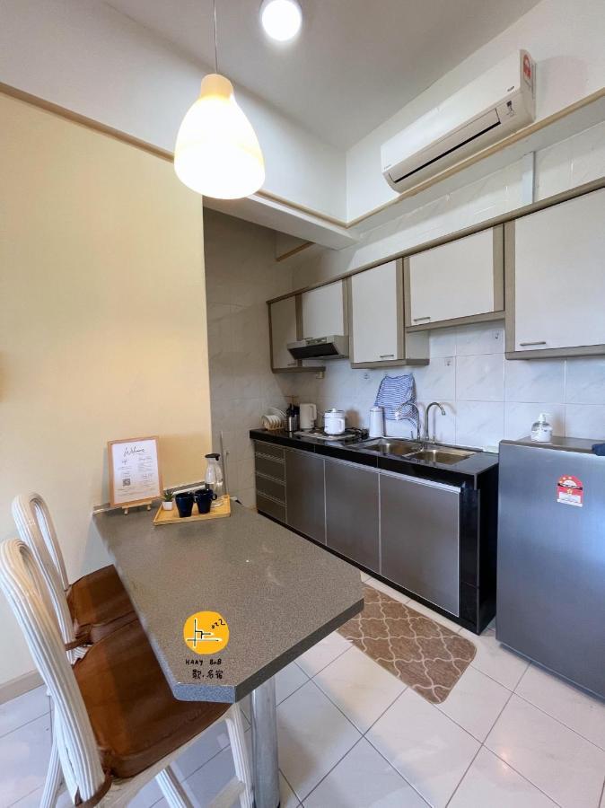 Melaka City View Homestay: Balcony Apartment near Jonker Street Malacca Exterior photo