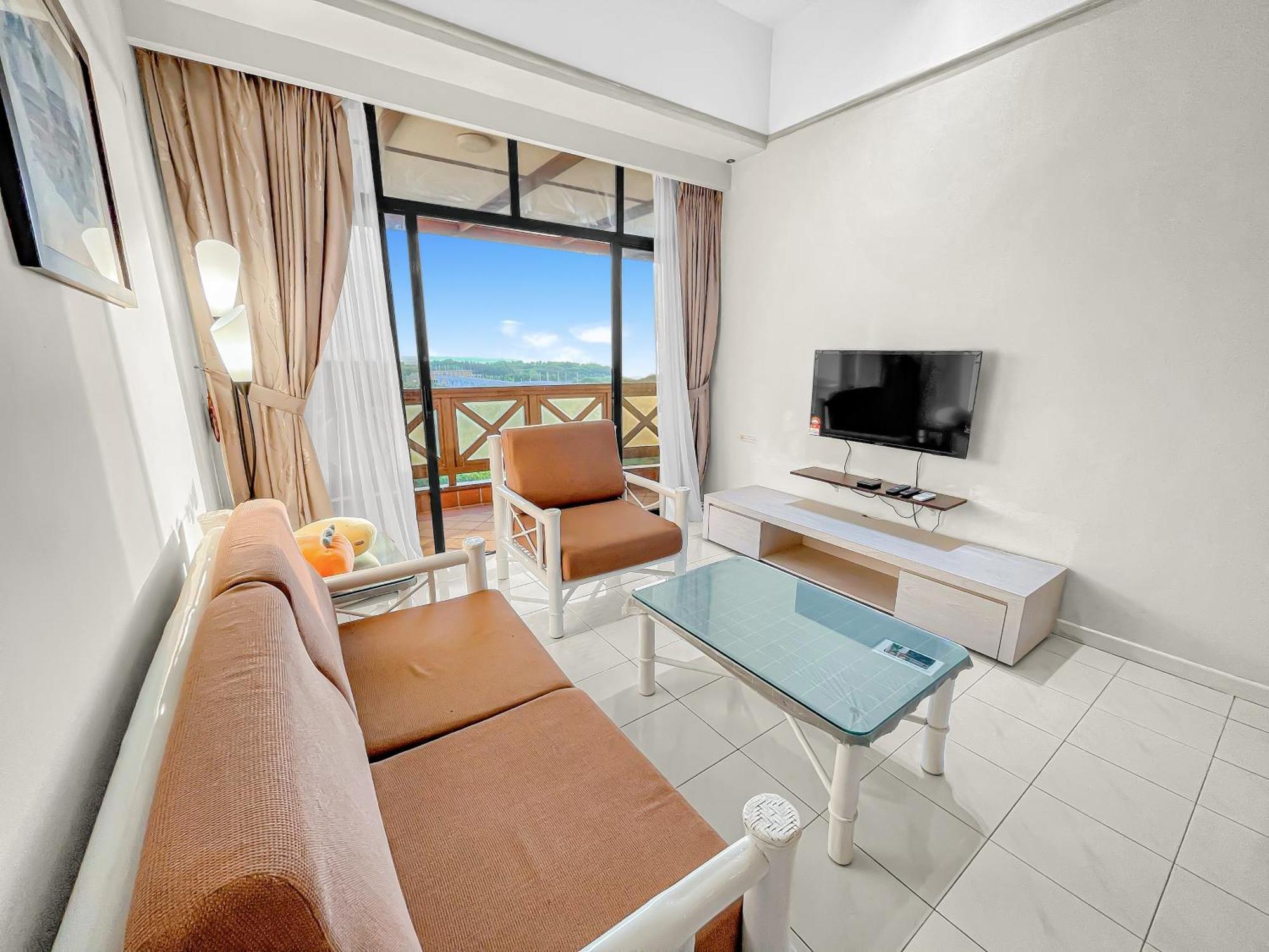 Melaka City View Homestay: Balcony Apartment near Jonker Street Malacca Exterior photo